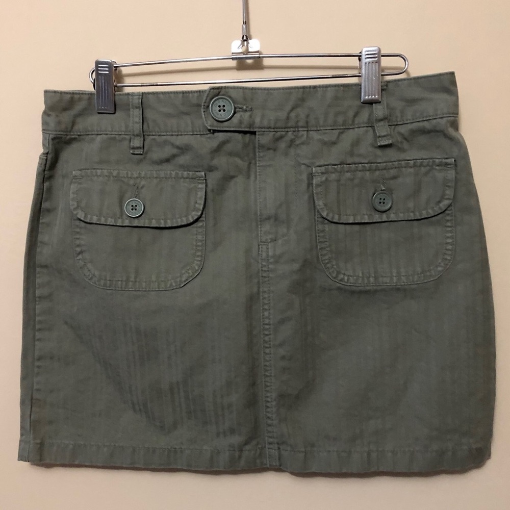 Old Navy olive green skirt